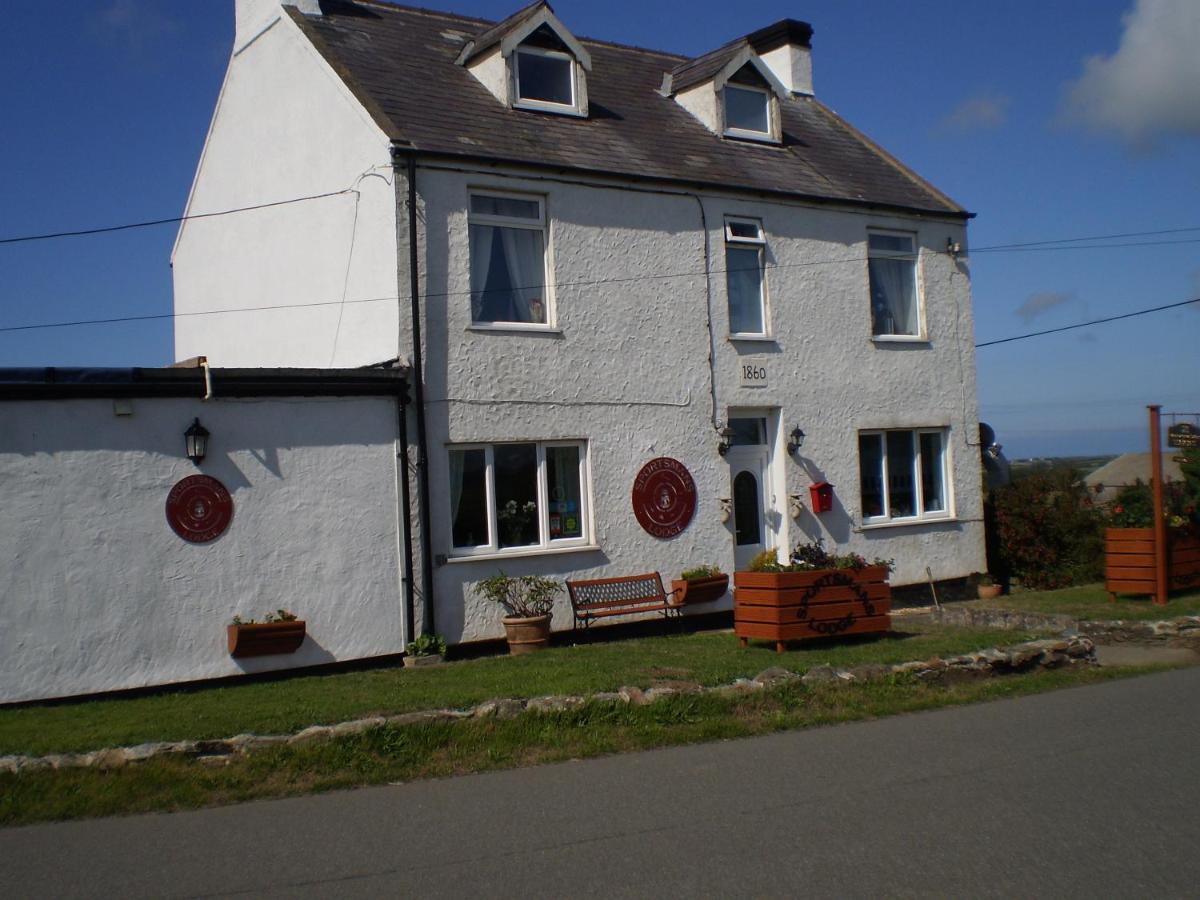 Sportsmans Lodge Bed And Breakfast Amlwch Dış mekan fotoğraf