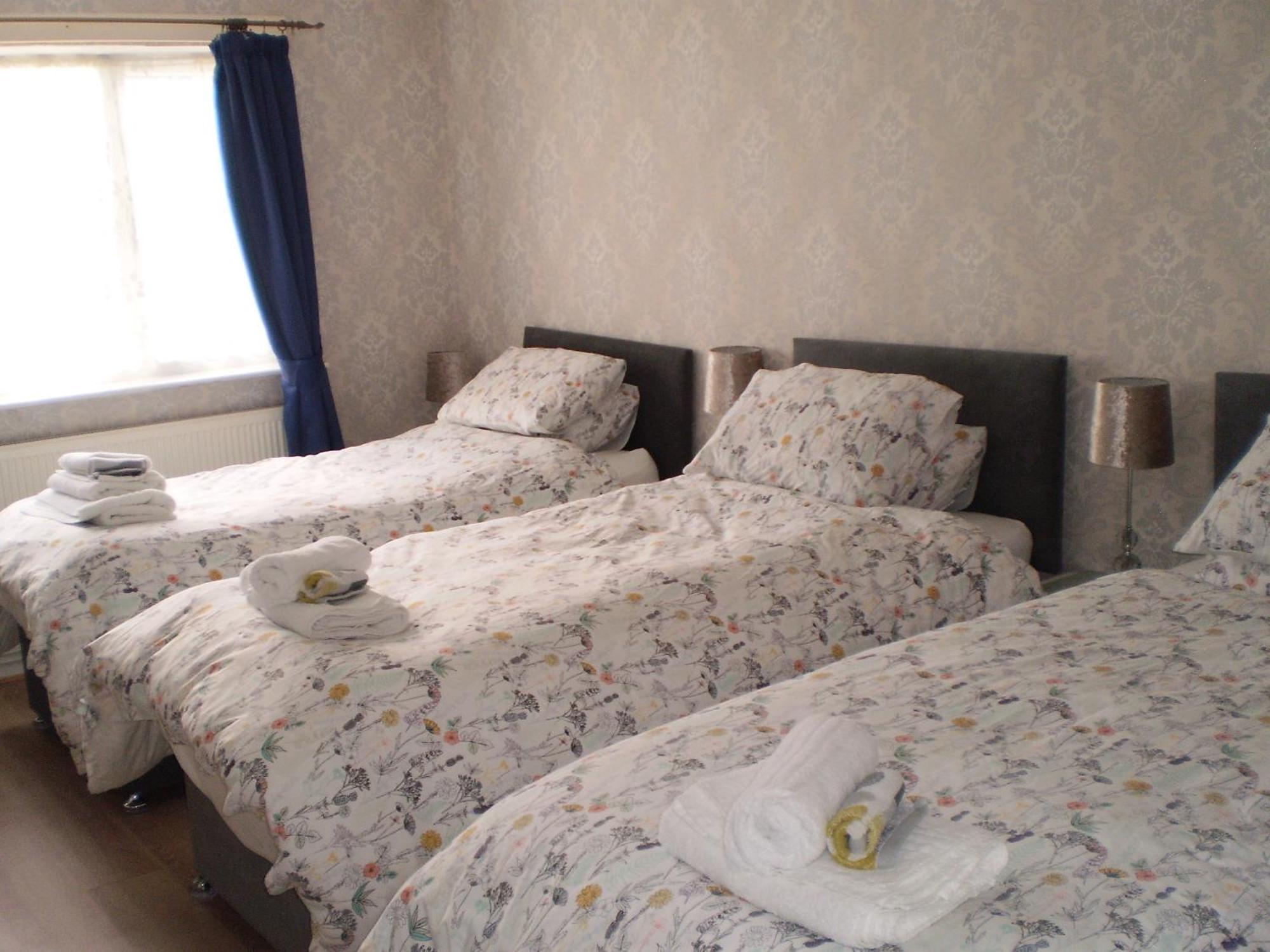 Sportsmans Lodge Bed And Breakfast Amlwch Oda fotoğraf